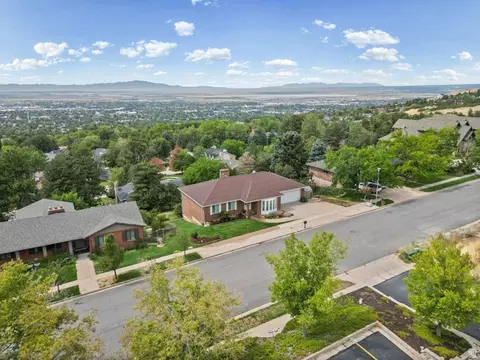 View/Area - 12 S Moss Dr E, Bountiful, UT 84010 photo 3 of 4