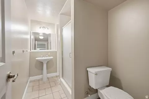 Bath - 12 S Moss Dr E, Bountiful, UT 84010 photo 4 of 4