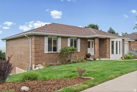 Exterior - 12 S Moss Dr E, Bountiful, UT 84010 photo 2 of 7