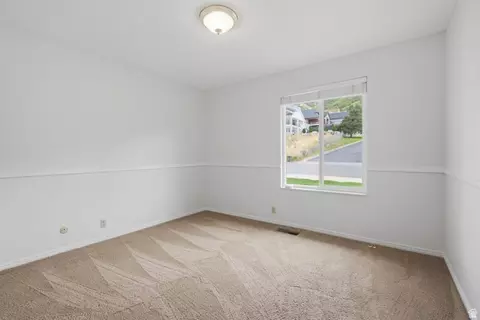 Bedroom - 12 S Moss Dr E, Bountiful, UT 84010 photo 6 of 10