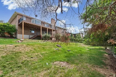 Exterior - 12 S Moss Dr E, Bountiful, UT 84010 photo 6 of 7
