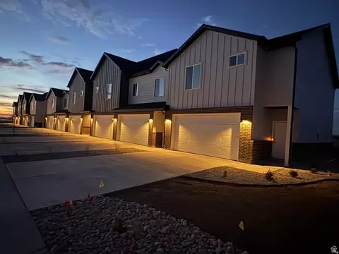 4348 W 1825 N #103, West Point, UT 84015
