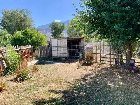 Exterior - 350 N 100 E, Monroe, UT 84754 photo 7 of 8