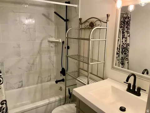 Bath - 350 N 100 E, Monroe, UT 84754 photo 3 of 4
