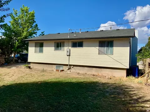 Exterior - 350 N 100 E, Monroe, UT 84754 photo 5 of 8