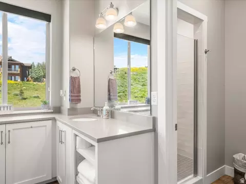 Bath - 68 Hawksbeard Cir, Fish Haven, ID 83287 photo 5 of 9