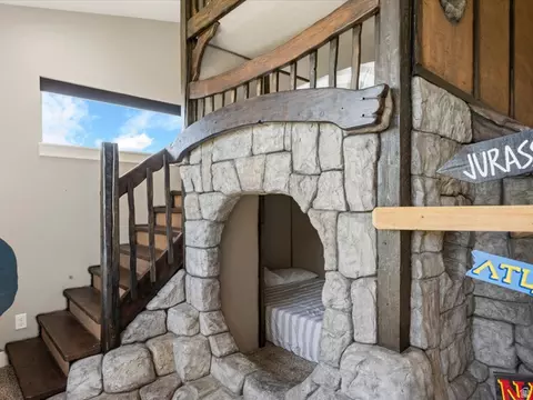 Bedroom - 68 Hawksbeard Cir, Fish Haven, ID 83287 photo 3 of 12