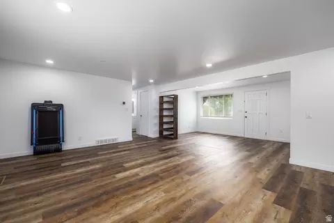 Living - 1285 N 900 E, Bountiful, UT 84010 photo 3 of 6