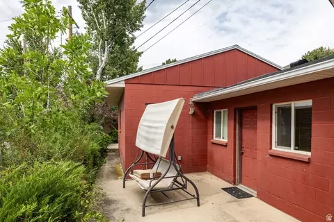 Exterior - 1285 N 900 E, Bountiful, UT 84010 photo 3 of 3