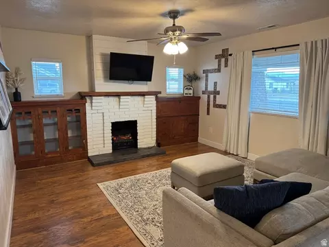 Living - 105 E 200 N, Centerfield, UT 84622 photo 1 of 1
