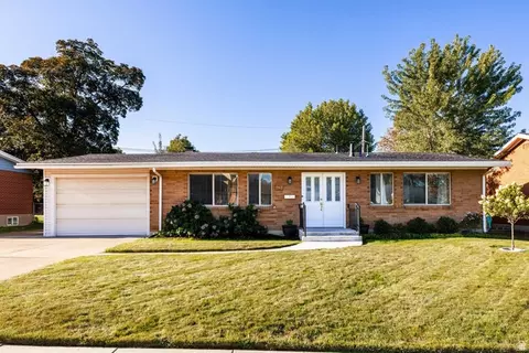 Exterior - 262 E 1400 N, Bountiful, UT 84010 photo 8 of 8