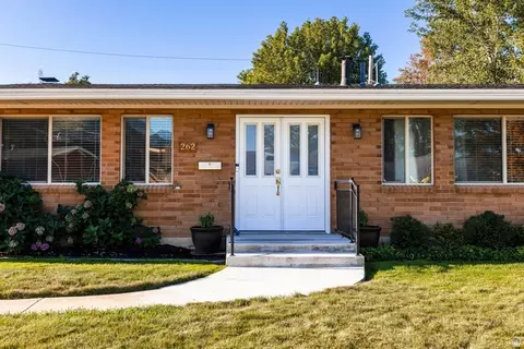 Exterior - 262 E 1400 N, Bountiful, UT 84010 photo 3 of 8