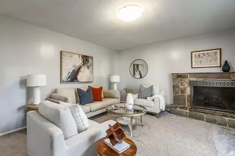 Living - 262 E 1400 N, Bountiful, UT 84010 photo 1 of 3