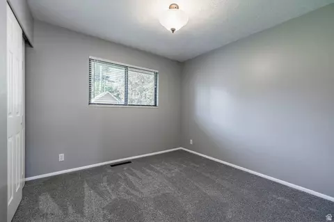 Bedroom - 262 E 1400 N, Bountiful, UT 84010 photo 4 of 5