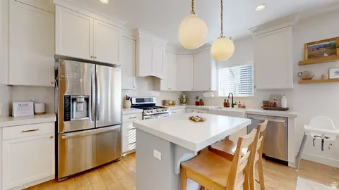 Kitchen - 318 E 280 N, Vineyard, UT 84059 photo 1 of 4