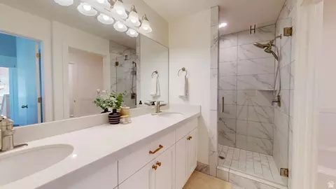 Bath - 318 E 280 N, Vineyard, UT 84059 photo 2 of 6