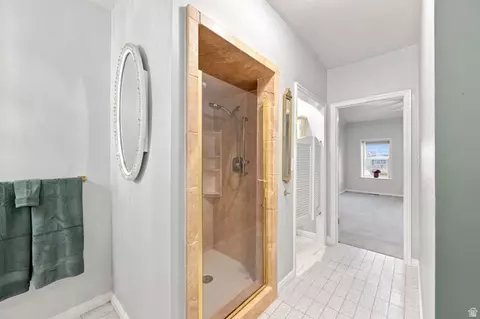 Bath - 262 E Center St, Bountiful, UT 84010 photo 2 of 6