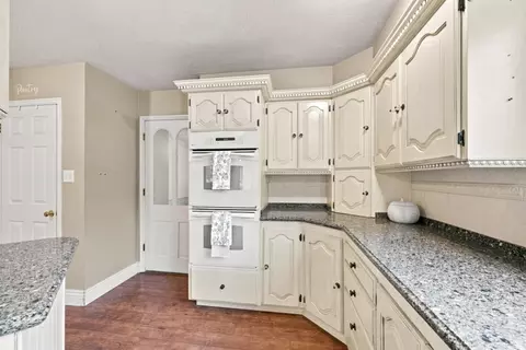 Kitchen - 262 E Center St, Bountiful, UT 84010 photo 4 of 4