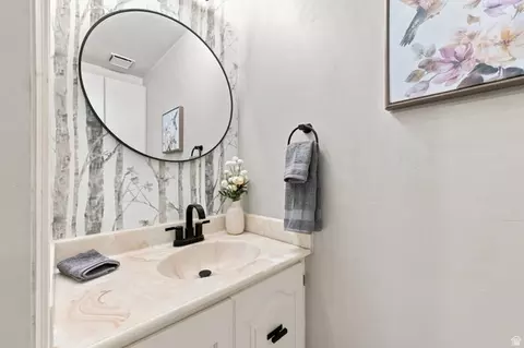 Bath - 262 E Center St, Bountiful, UT 84010 photo 1 of 6