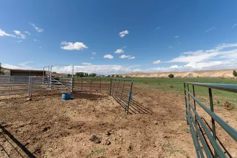 Exterior - 8787 E Brush Crk, Jensen, UT 84035 photo 16 of 19