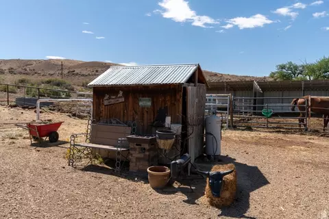 Exterior - 8787 E Brush Crk, Jensen, UT 84035 photo 12 of 19