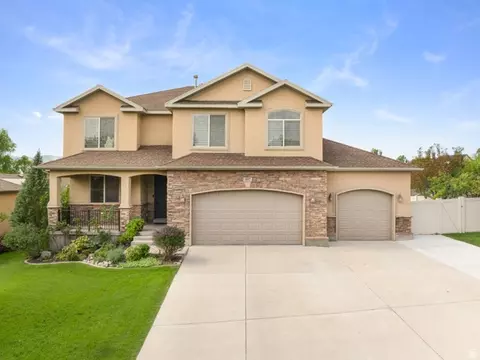 557 W Pumpkin Patch Dr, Saratoga Springs, UT 84045