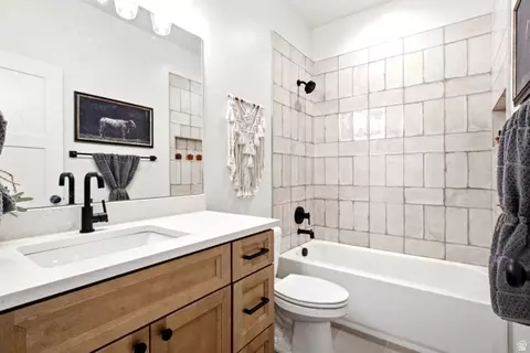 Bath - 3031 W Solace St, Syracuse, UT 84075 photo 2 of 4