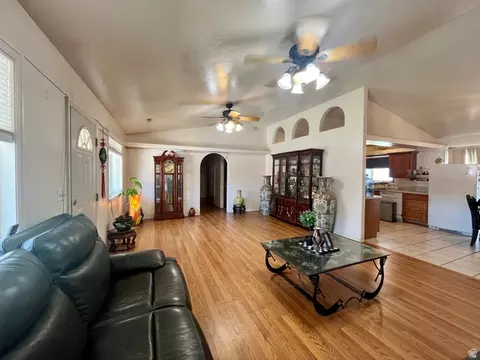 Living - 766 Huntridge Dr, Moab, UT 84532 photo 2 of 3