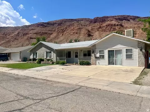 Exterior - 766 Huntridge Dr, Moab, UT 84532 photo 4 of 12