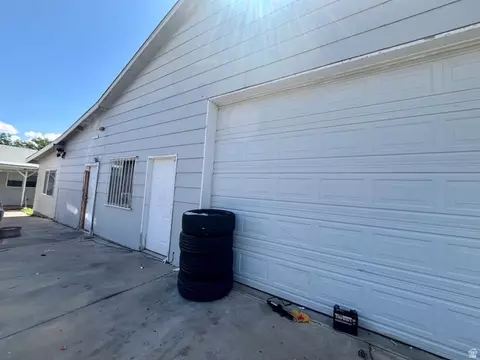 Exterior - 766 Huntridge Dr, Moab, UT 84532 photo 11 of 12