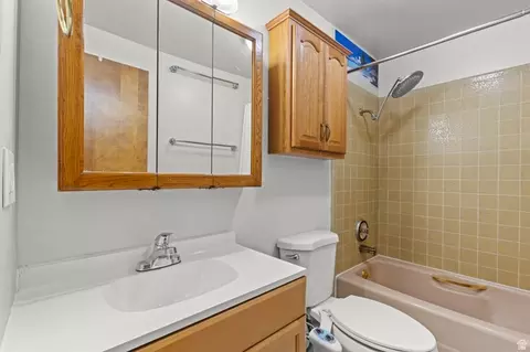Bath - 320 N 150 W, Logan, UT 84321 photo 2 of 3