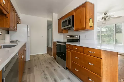 Kitchen - 742 E Silver Shadow Dr, Murray, UT 84107 photo 2 of 2