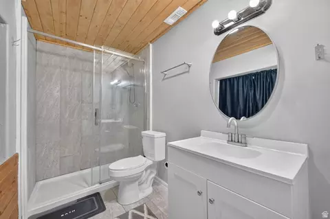 Bath - 7162 N Ute Dr E, Eagle Mountain, UT 84005 photo 4 of 4
