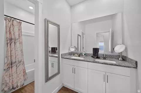 Bath - 7394 Escalante Dr N, Eagle Mountain, UT 84005 photo 4 of 4