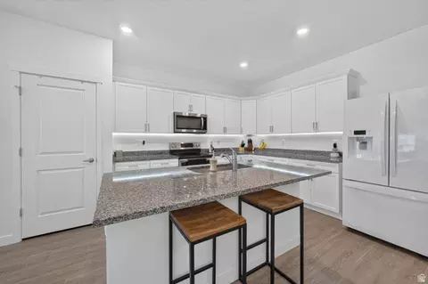 Kitchen - 7394 Escalante Dr N, Eagle Mountain, UT 84005 photo 1 of 5