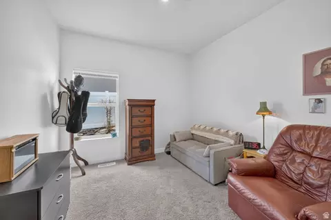 Bedroom - 7394 Escalante Dr N, Eagle Mountain, UT 84005 photo 3 of 4