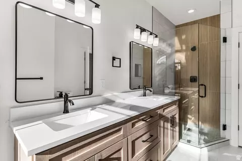 Bath - 1673 S 1700 E, Spanish Fork, UT 84660 photo 3 of 6