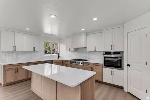 Kitchen - 1673 S 1700 E, Spanish Fork, UT 84660 photo 6 of 7