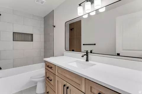 Bath - 1673 S 1700 E, Spanish Fork, UT 84660 photo 5 of 6