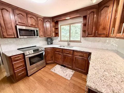 Kitchen - 4852 S 850 E, South Ogden, UT 84403 photo 2 of 4