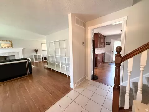 Entry Way - 4852 S 850 E, South Ogden, UT 84403 photo 1 of 3