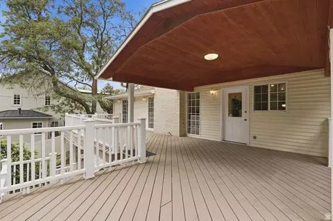Exterior - 2830 E Valley View Ave S, Holladay, UT 84117 photo 6 of 14