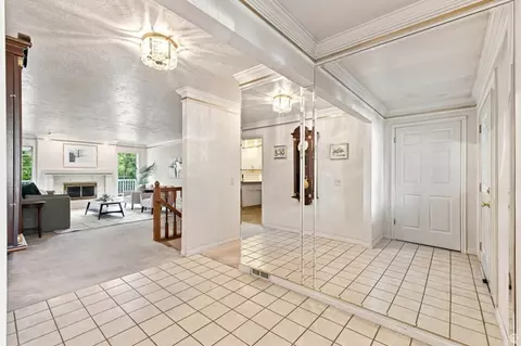 Entry Way - 2830 E Valley View Ave S, Holladay, UT 84117 photo 1 of 2