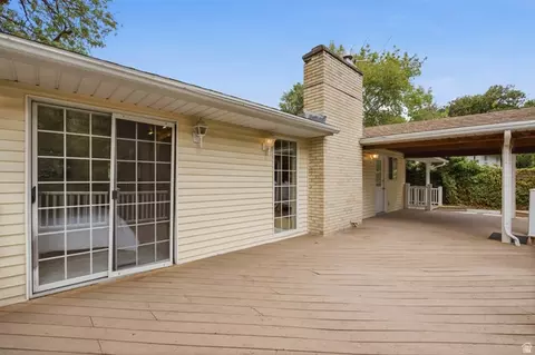 Exterior - 2830 E Valley View Ave S, Holladay, UT 84117 photo 2 of 14