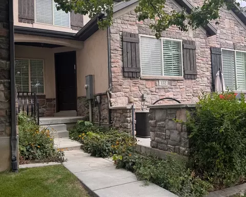 Exterior - 132 N 360 W, Centerville, UT 84014 photo 2 of 2