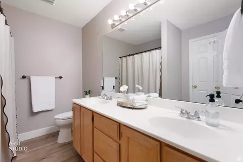 Bath - 1074 S 810 E, Provo, UT 84606 photo 2 of 2