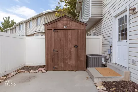 Exterior - 1074 S 810 E, Provo, UT 84606 photo 3 of 8