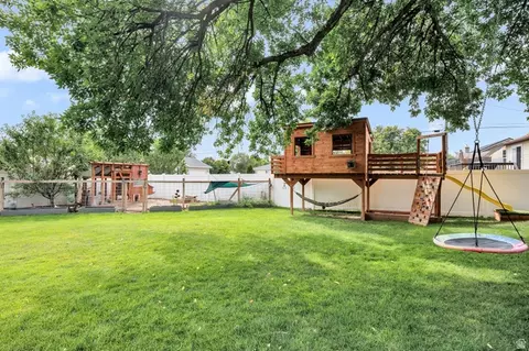 Exterior - 297 N Main St, Smithfield, UT 84335 photo 4 of 8