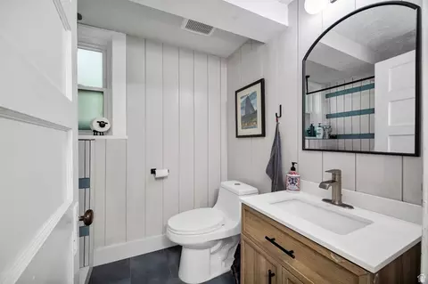 Bath - 297 N Main St, Smithfield, UT 84335 photo 3 of 3