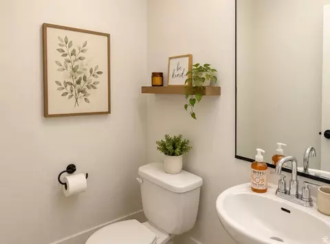 Bath - 3070 S 400 W, Nibley, UT 84321 photo 1 of 1